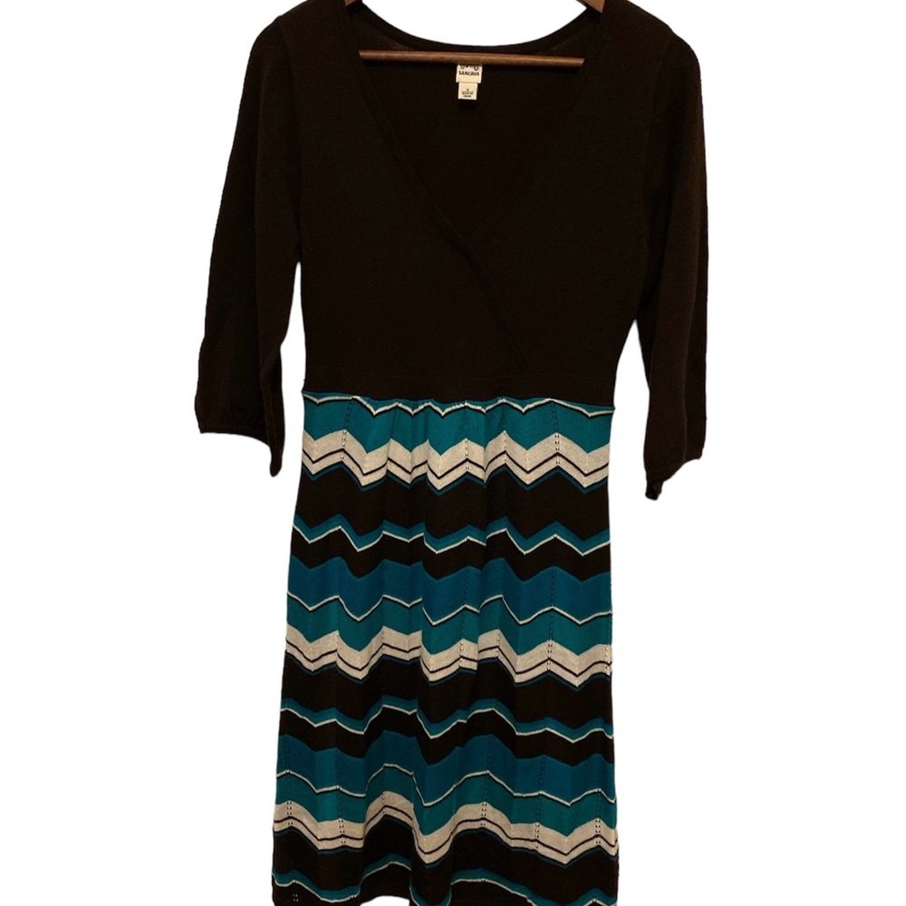 Sangria Knit Dress Small Chevron stripes